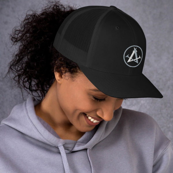 Varla Ventura Dark Trucker Cap - Image 4