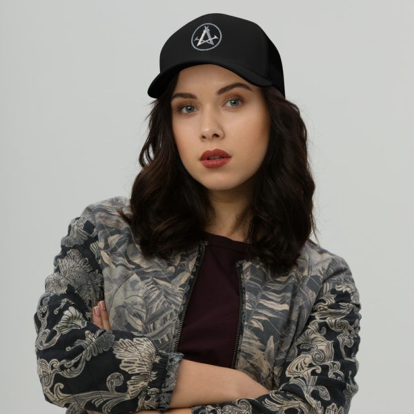 Varla Ventura Dark Trucker Cap - Image 3